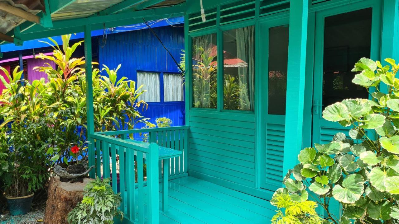 Gecko Guesthouse Pantai Cenang  Exterior photo