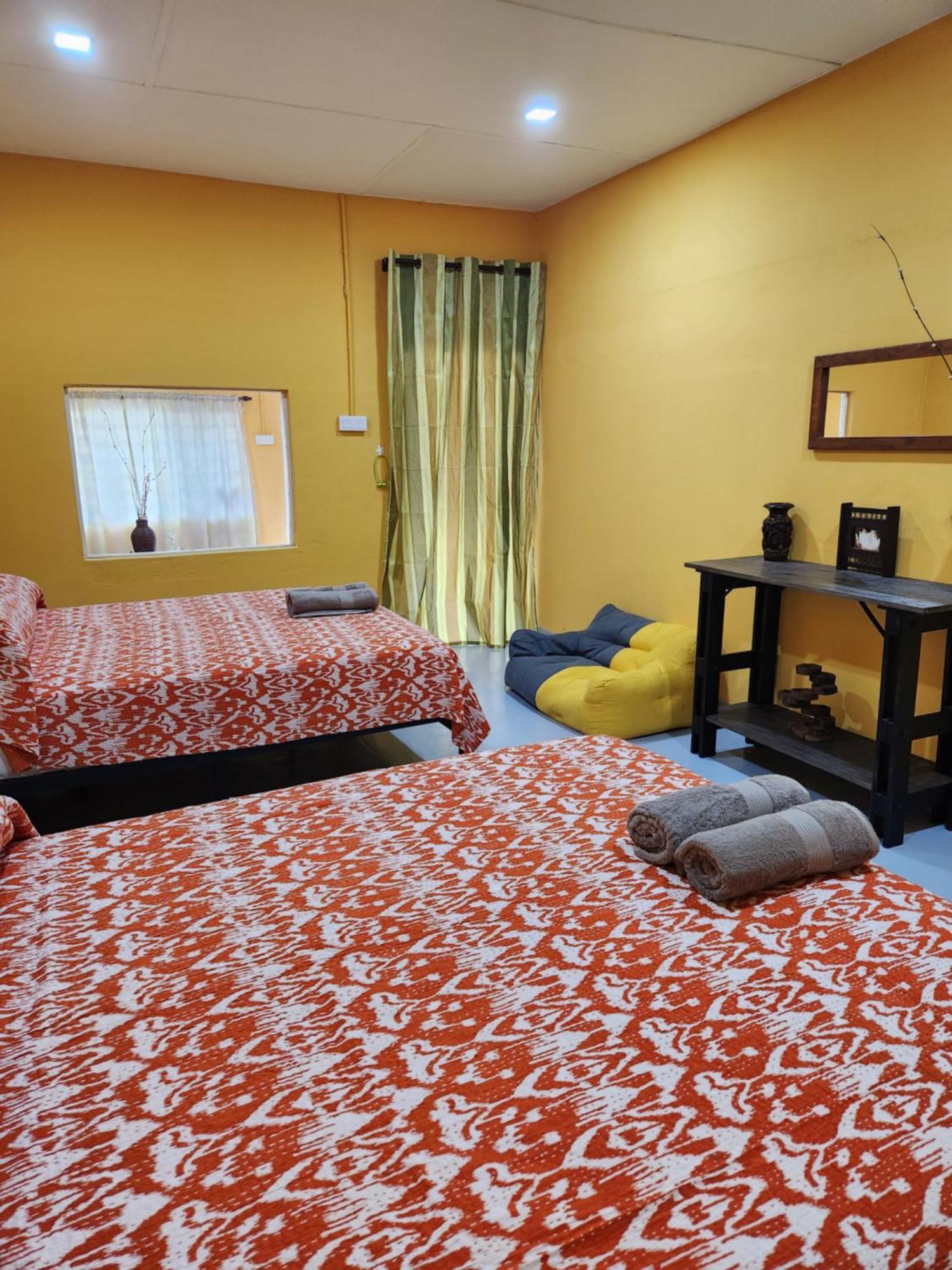 Gecko Guesthouse Pantai Cenang  Room photo